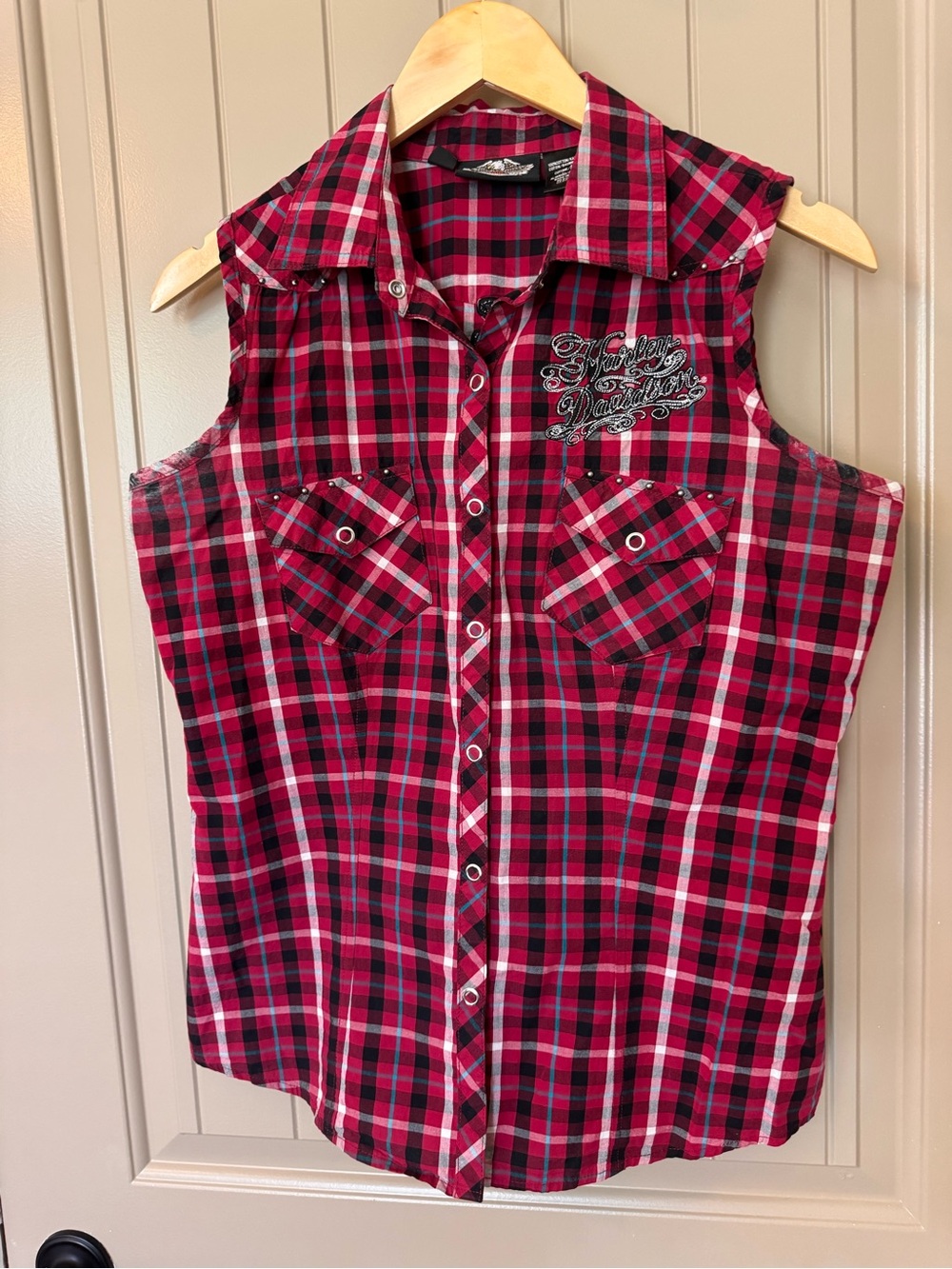 Harley Davidson Women’s Sleeveless Embroidered Shirt
